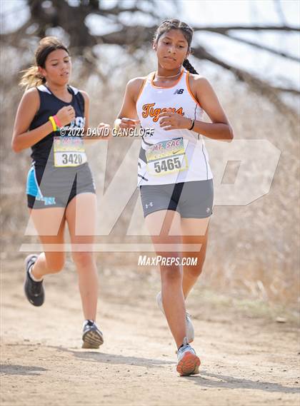 Thumbnail 2 in Mt SAC Invitational (Division 1 - Race 77)  photogallery.