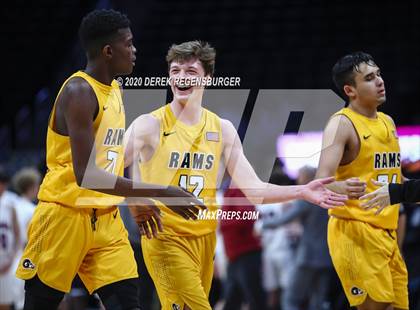 Thumbnail 1 in Green Mountain vs. Dakota Ridge @ Pepsi Center photogallery.