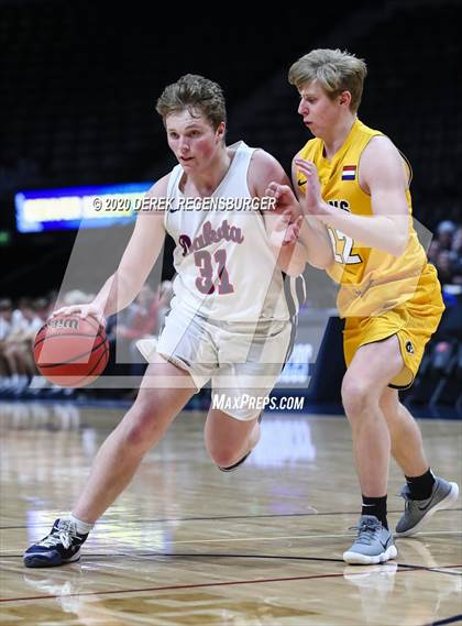 Thumbnail 2 in Green Mountain vs. Dakota Ridge @ Pepsi Center photogallery.