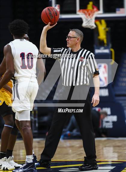 Thumbnail 1 in Green Mountain vs. Dakota Ridge @ Pepsi Center photogallery.