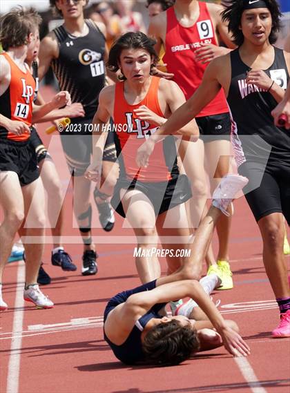 Thumbnail 1 in CHSAA 4A Finals (4 x 800 Meter Relay) photogallery.