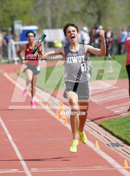 Thumbnail 2 in CHSAA 4A Finals (4 x 800 Meter Relay) photogallery.