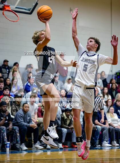 Thumbnail 1 in Jemison vs Thorsby (Chilton County Tournament Final) photogallery.