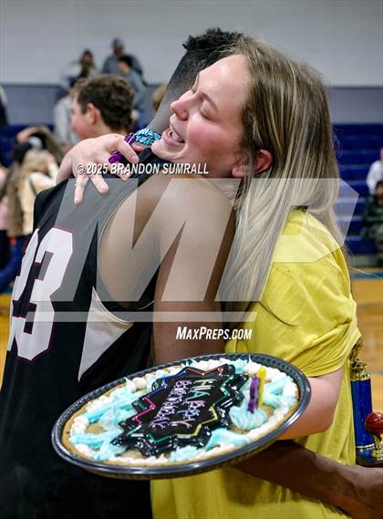 Thumbnail 3 in Jemison vs Thorsby (Chilton County Tournament Final) photogallery.