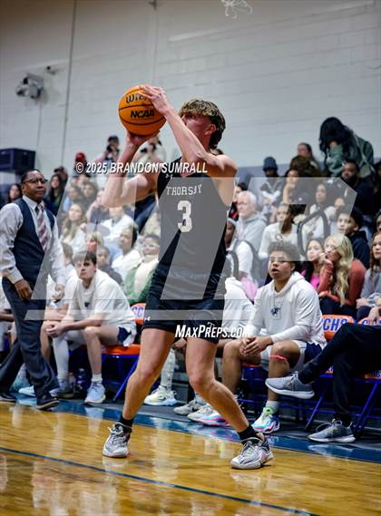 Thumbnail 3 in Jemison vs Thorsby (Chilton County Tournament Final) photogallery.