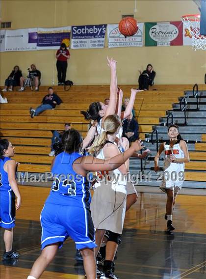 Thumbnail 2 in Redwood Christian vs. Santa Ynez photogallery.