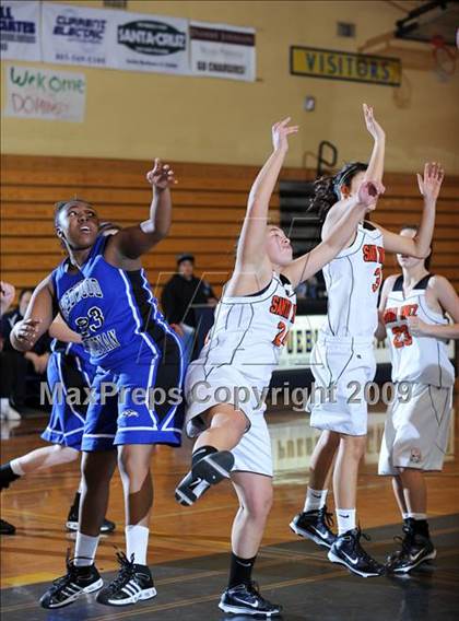 Thumbnail 3 in Redwood Christian vs. Santa Ynez photogallery.