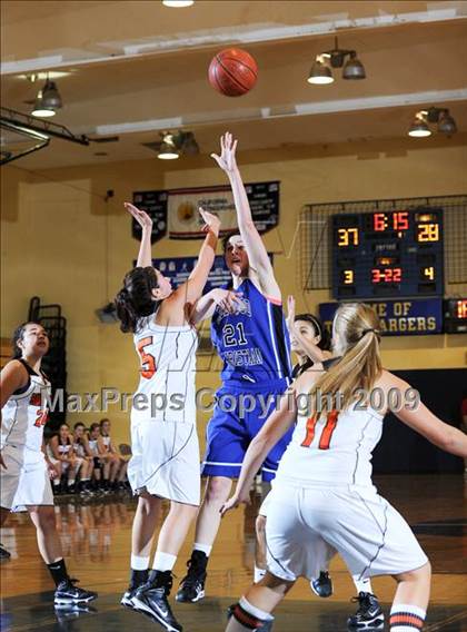 Thumbnail 2 in Redwood Christian vs. Santa Ynez photogallery.