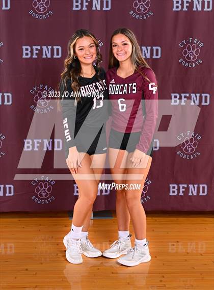 Thumbnail 1 in Cy-Fair Team Portraits photogallery.