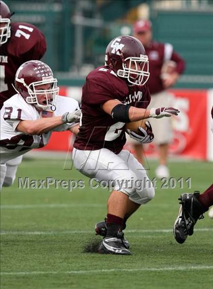 Thumbnail 2 in Lyons vs. Caledonia-Mumford (Section 5 Class DD Semifinal) photogallery.