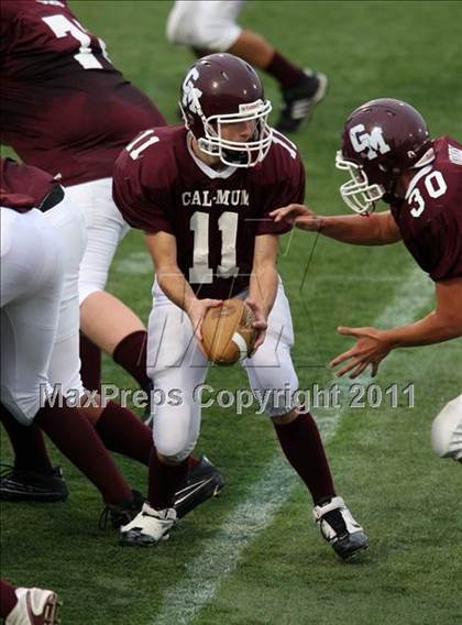 Thumbnail 2 in Lyons vs. Caledonia-Mumford (Section 5 Class DD Semifinal) photogallery.