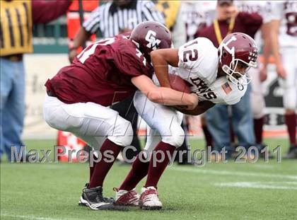 Thumbnail 1 in Lyons vs. Caledonia-Mumford (Section 5 Class DD Semifinal) photogallery.