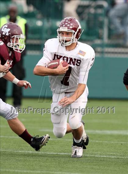 Thumbnail 1 in Lyons vs. Caledonia-Mumford (Section 5 Class DD Semifinal) photogallery.