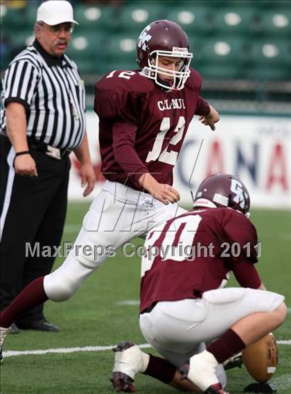 Thumbnail 3 in Lyons vs. Caledonia-Mumford (Section 5 Class DD Semifinal) photogallery.