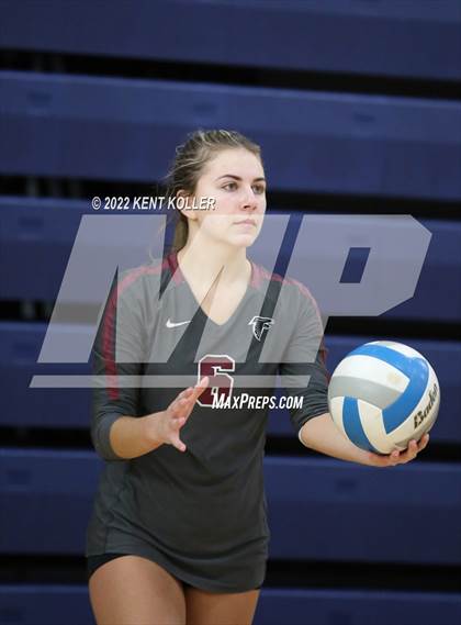 Thumbnail 2 in Utica Ford vs. Fraser (Marysville Tournament) photogallery.