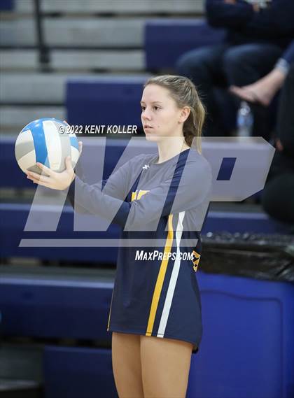 Thumbnail 1 in Utica Ford vs. Fraser (Marysville Tournament) photogallery.