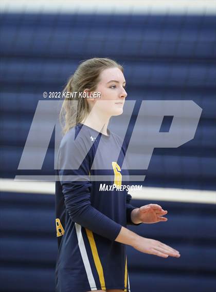 Thumbnail 2 in Utica Ford vs. Fraser (Marysville Tournament) photogallery.