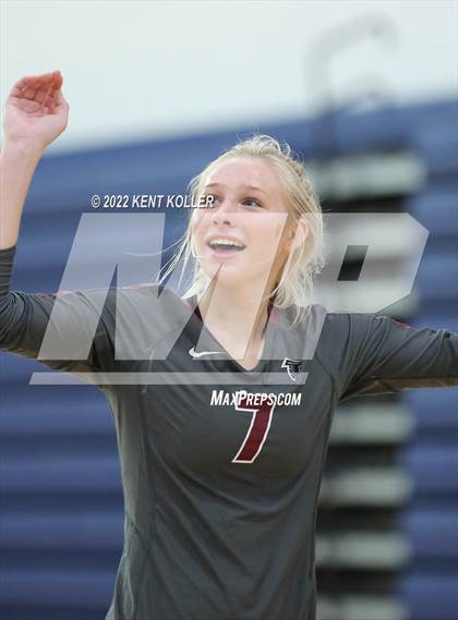 Thumbnail 2 in Utica Ford vs. Fraser (Marysville Tournament) photogallery.