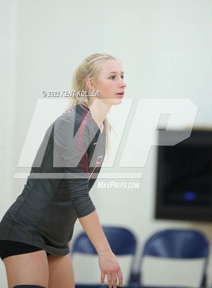 Thumbnail 3 in Utica Ford vs. Fraser (Marysville Tournament) photogallery.