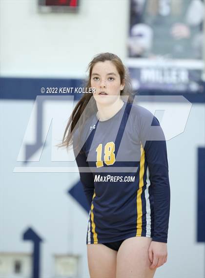 Thumbnail 1 in Utica Ford vs. Fraser (Marysville Tournament) photogallery.