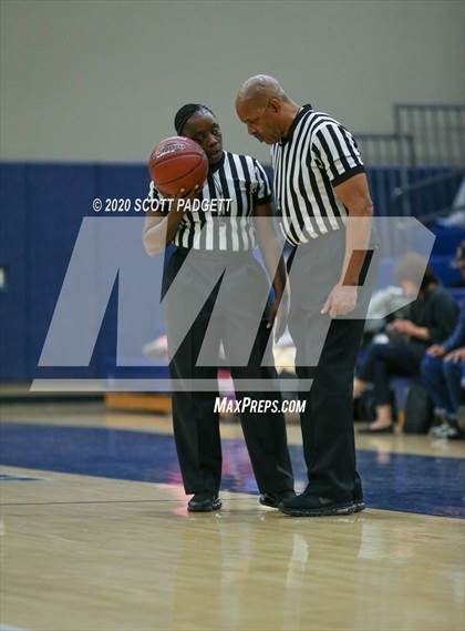 Thumbnail 1 in Otay Ranch vs. Lincoln (CIF SDS D2 Championship) photogallery.