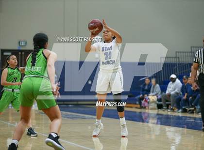 Thumbnail 2 in Otay Ranch vs. Lincoln (CIF SDS D2 Championship) photogallery.
