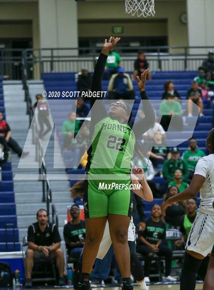 Thumbnail 2 in Otay Ranch vs. Lincoln (CIF SDS D2 Championship) photogallery.