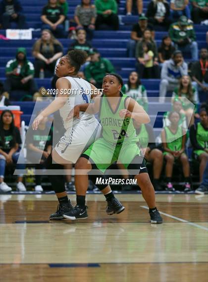 Thumbnail 2 in Otay Ranch vs. Lincoln (CIF SDS D2 Championship) photogallery.
