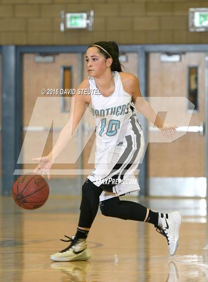 Thumbnail 3 in Burbank vs. North Valleys (Rob Jones Classic) photogallery.
