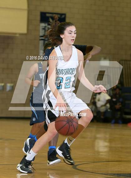 Thumbnail 2 in Burbank vs. North Valleys (Rob Jones Classic) photogallery.