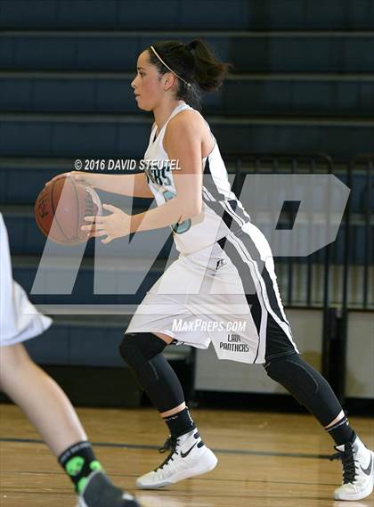 Thumbnail 1 in Burbank vs. North Valleys (Rob Jones Classic) photogallery.