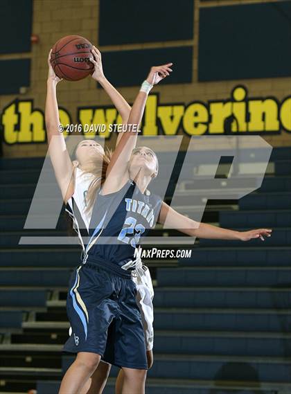 Thumbnail 3 in Burbank vs. North Valleys (Rob Jones Classic) photogallery.