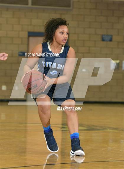 Thumbnail 2 in Burbank vs. North Valleys (Rob Jones Classic) photogallery.