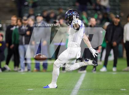 Thumbnail 1 in Southlake Carroll vs. Byron Nelson (UIL 6A D 2 Region Final) photogallery.