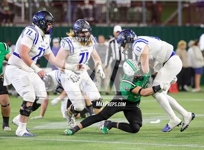Thumbnail 1 in Southlake Carroll vs. Byron Nelson (UIL 6A D 2 Region Final) photogallery.