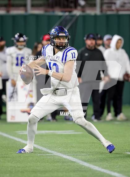 Thumbnail 2 in Southlake Carroll vs. Byron Nelson (UIL 6A D 2 Region Final) photogallery.