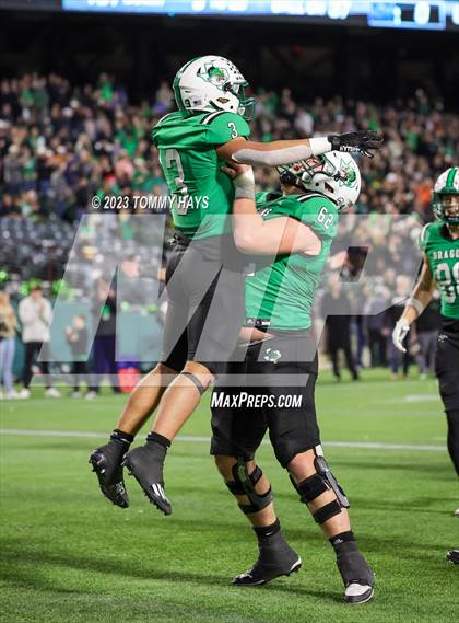 Thumbnail 2 in Southlake Carroll vs. Byron Nelson (UIL 6A D 2 Region Final) photogallery.