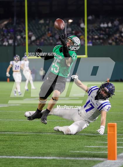 Thumbnail 3 in Southlake Carroll vs. Byron Nelson (UIL 6A D 2 Region Final) photogallery.
