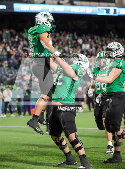 Thumbnail 2 in Southlake Carroll vs. Byron Nelson (UIL 6A D 2 Region Final) photogallery.