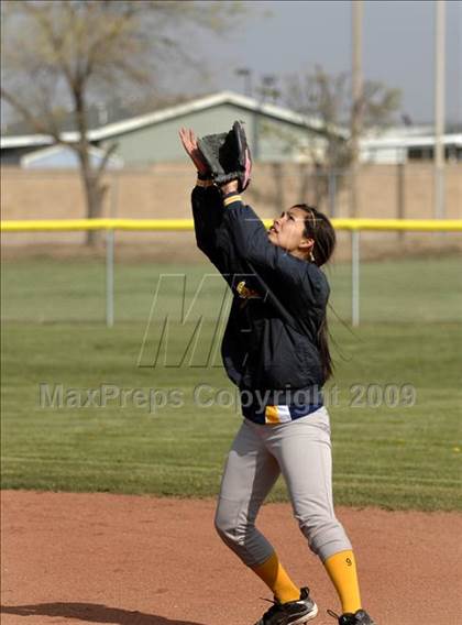 Thumbnail 2 in Shafter @ Tehachapi photogallery.