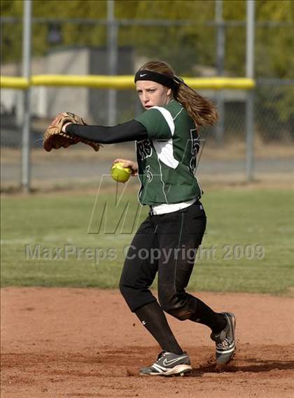 Thumbnail 1 in Shafter @ Tehachapi photogallery.