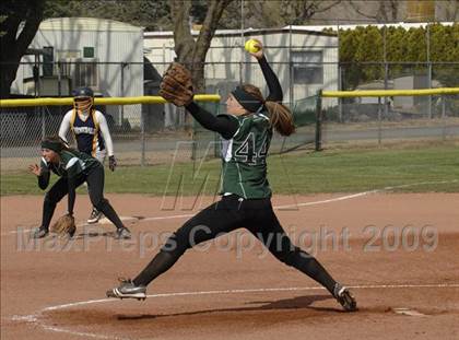 Thumbnail 2 in Shafter @ Tehachapi photogallery.