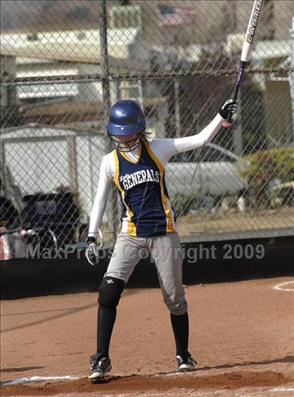 Thumbnail 3 in Shafter @ Tehachapi photogallery.