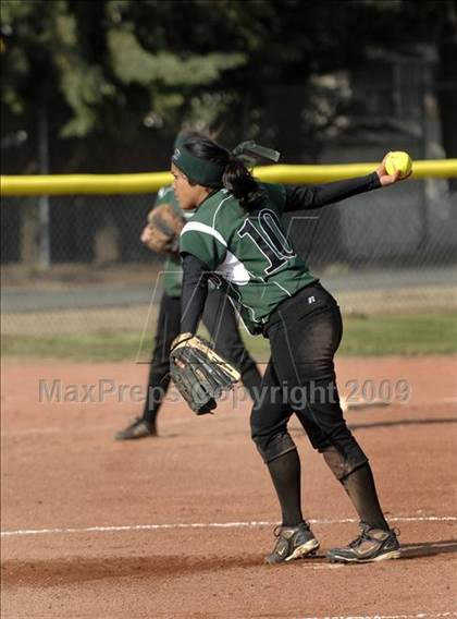 Thumbnail 2 in Shafter @ Tehachapi photogallery.