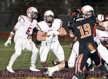 Thumbnail 2 in Gilmer vs. Argyle (UIL 3A Regional Playoff) photogallery.