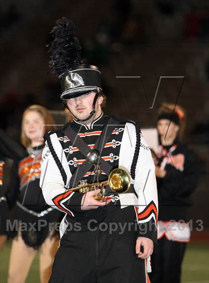 Thumbnail 1 in Gilmer vs. Argyle (UIL 3A Regional Playoff) photogallery.