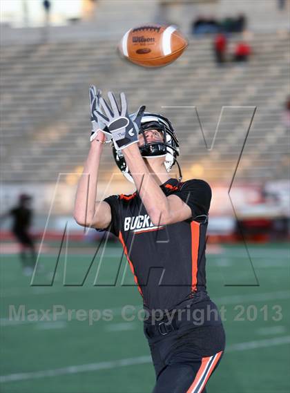 Thumbnail 3 in Gilmer vs. Argyle (UIL 3A Regional Playoff) photogallery.