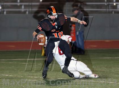 Thumbnail 1 in Gilmer vs. Argyle (UIL 3A Regional Playoff) photogallery.