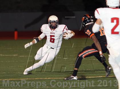 Thumbnail 3 in Gilmer vs. Argyle (UIL 3A Regional Playoff) photogallery.