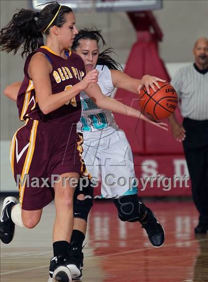 Thumbnail 2 in Deer Park vs. Pasadena Memorial (McDonald's Texas Invitational) photogallery.
